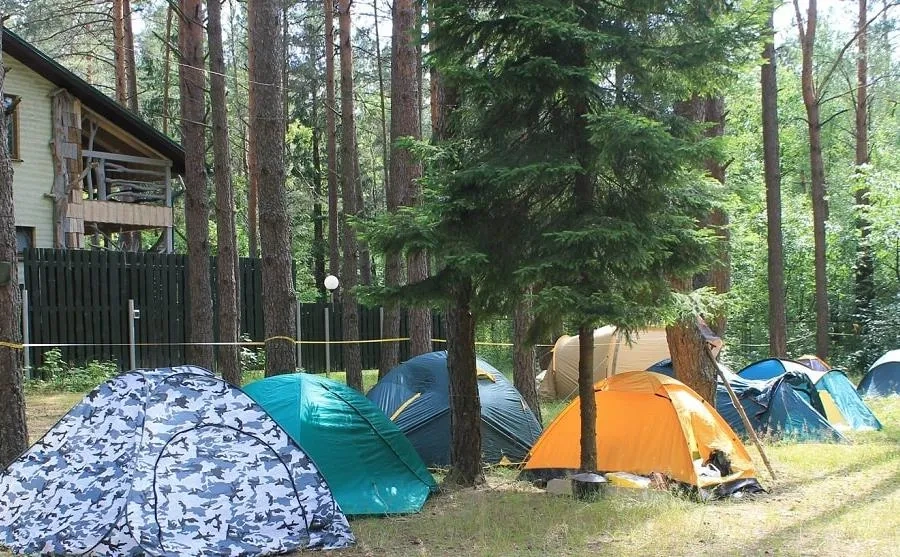 Кемпинг в загородном клубе «Фестивальный»