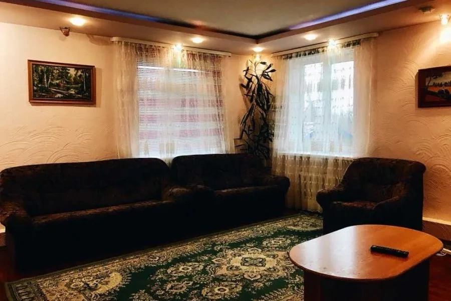 Коттедж Уютный дом отдыха в Ратомке
